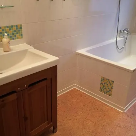 Grosse Ferienwohnung Auf Pferdehof Mitten In Der Natur Schwarzenborn Buitenkant foto